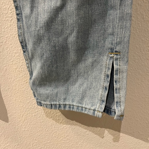 BDG Split-Ankle High-Rise Relaxed Straight Jean - Picture 10 of 10